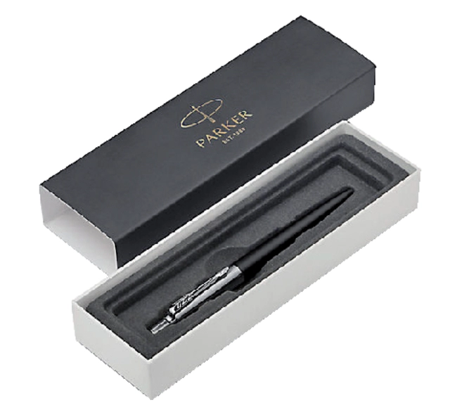 Een Balpen Parker Jotter Bond street black CT medium koop je bij VHK Kantoorartikelen