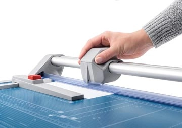 Een Dahle rolsnijmachine 552 voor ft A3, capaciteit: 20 vel koop je bij best4office