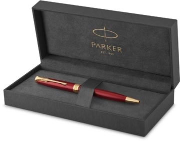 Een Parker Sonnet balpen, rood/goud, medium, in giftbox koop je bij best4office