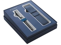 Een Waterman giftbox vulpen Expert black met palladium detail + blauw penzakje koop je bij Muys Kantoor & Kado