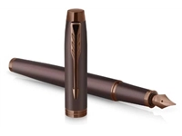 Een Parker IM Monochrome vulpen Bordeaux, medium, giftbox koop je bij best4office