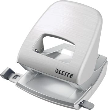 Een Leitz Style perforator, 30 blad, wit koop je bij best4office