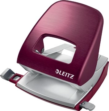 Een Leitz Style perforator, 30 blad, rood koop je bij best4office