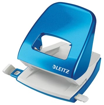 Een Leitz WOW perforator, 30 blad, blauw, op blister koop je bij best4office