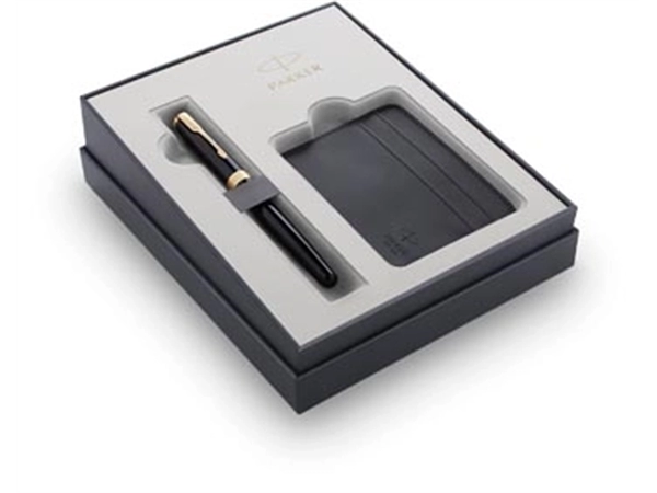 Een Parker giftbox Sonnet vulpen + kaarthouder, zwart GT koop je bij best4office