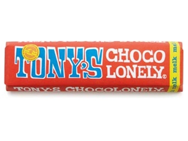 Een Tony's Chocolonely chocoladereep, 50g, melk koop je bij Muys Kantoor & Kado