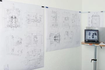 Een MAUL metaalband Standaard lijst zelfklevend 500x3.5cm wit, op lengte te knippen koop je bij best4office