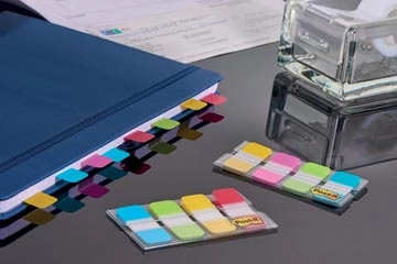 Een Post-it index Strong, ft 15,8 x 38,1 mm, blister met 4 kleuren, 10 tabs per kleur koop je bij best4office