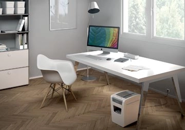 Een Leitz IQ Slim Home Office Papiervernietiger P4 koop je bij best4office