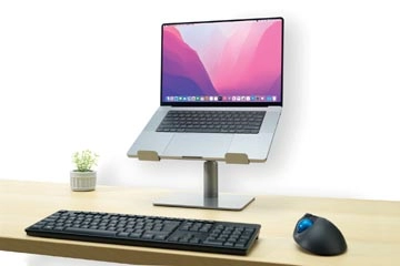 Een Kensington universele laptopstandaard, traploos verstelbaar, aluminium koop je bij best4office